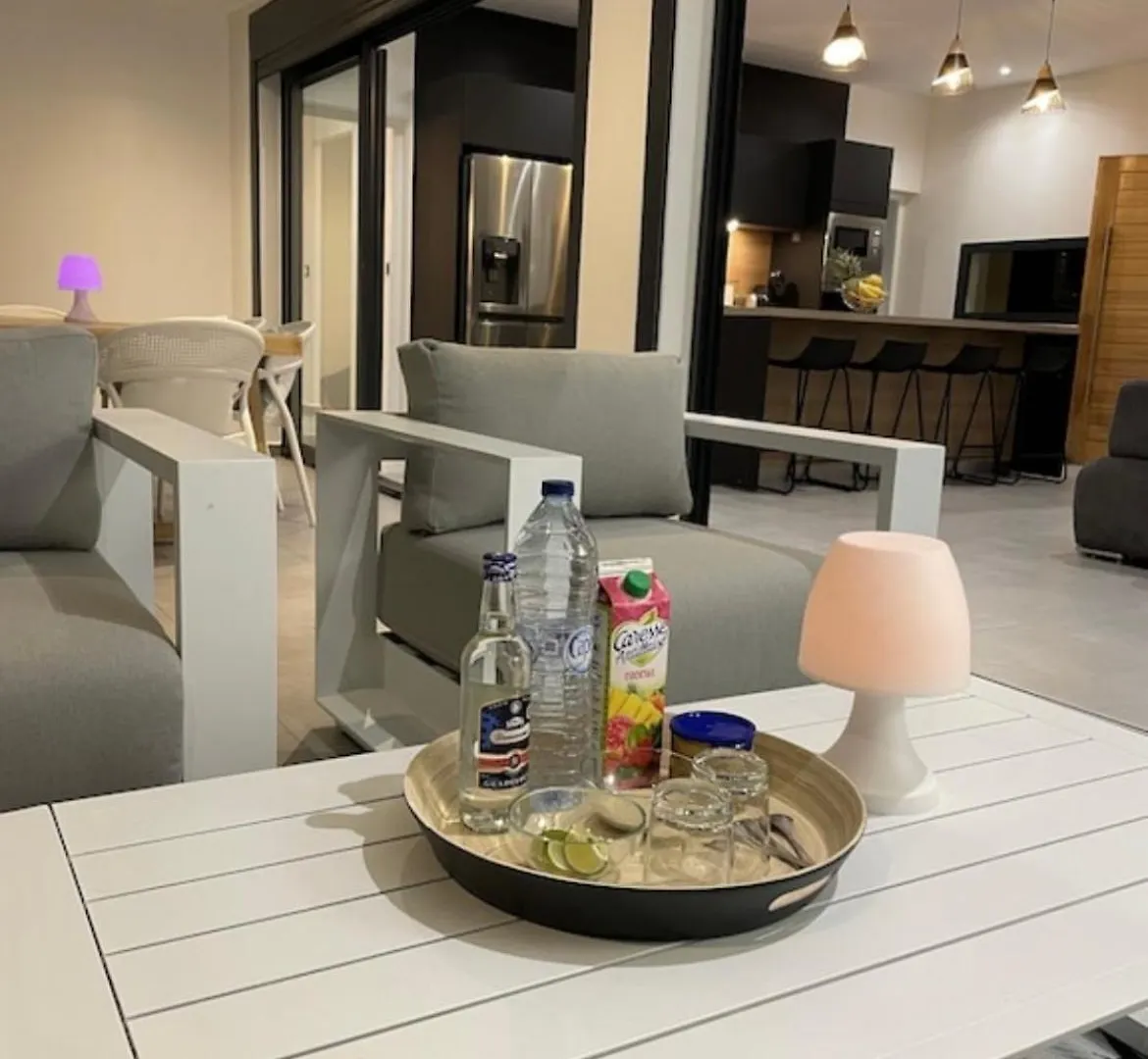 Villa Canelle Fwi 4 Etoiles Piscine Jacuzzi Beach Surf Le Moule 0*,  Guadeloupe