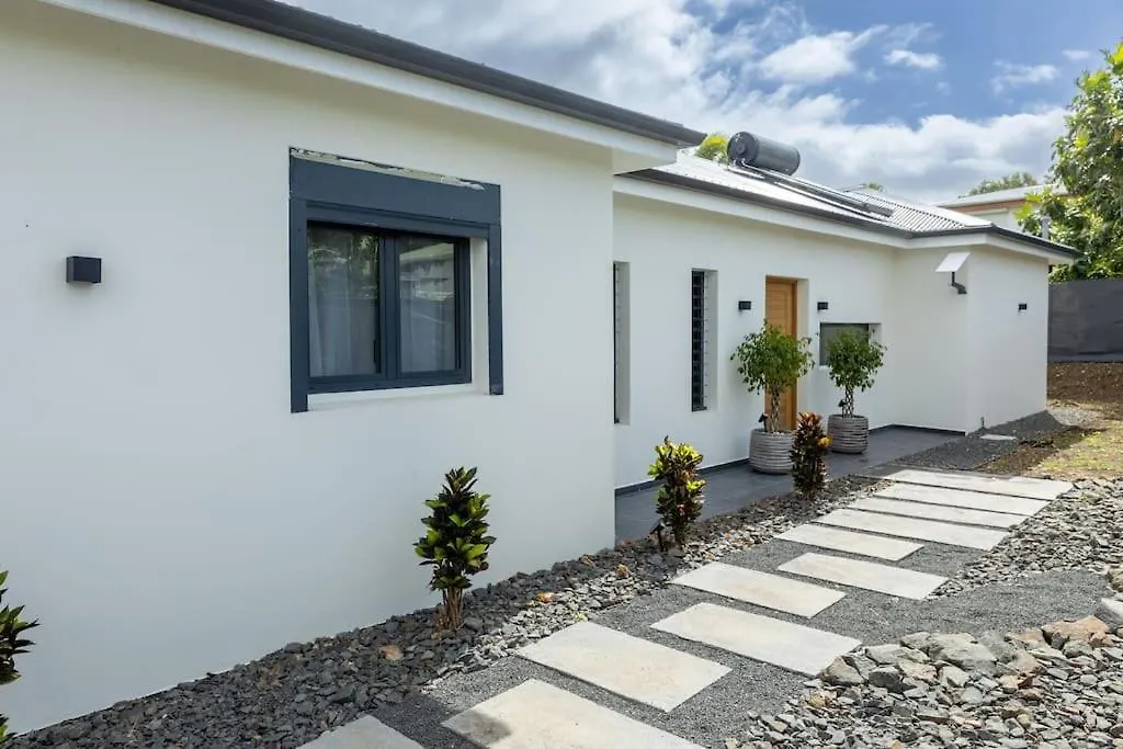 Villa Canelle Fwi 4 Etoiles Piscine Jacuzzi Beach Surf Le Moule