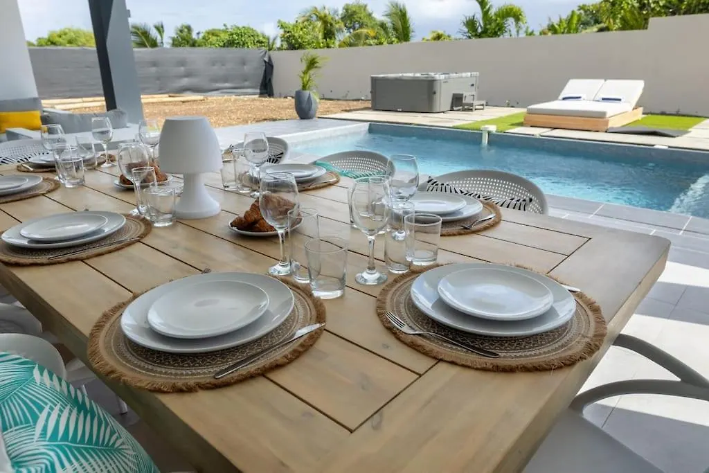 Villa Canelle Fwi 4 Etoiles Piscine Jacuzzi Beach Surf Le Moule